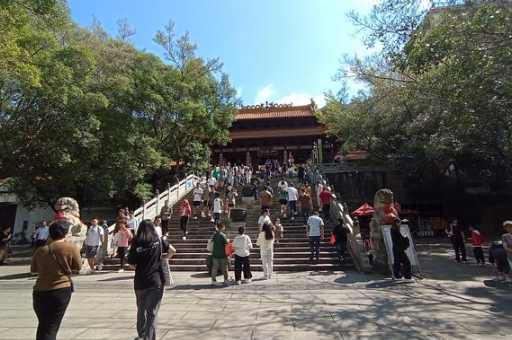 仙湖植物园一日游全攻略：自然风光与弘法寺参观指南